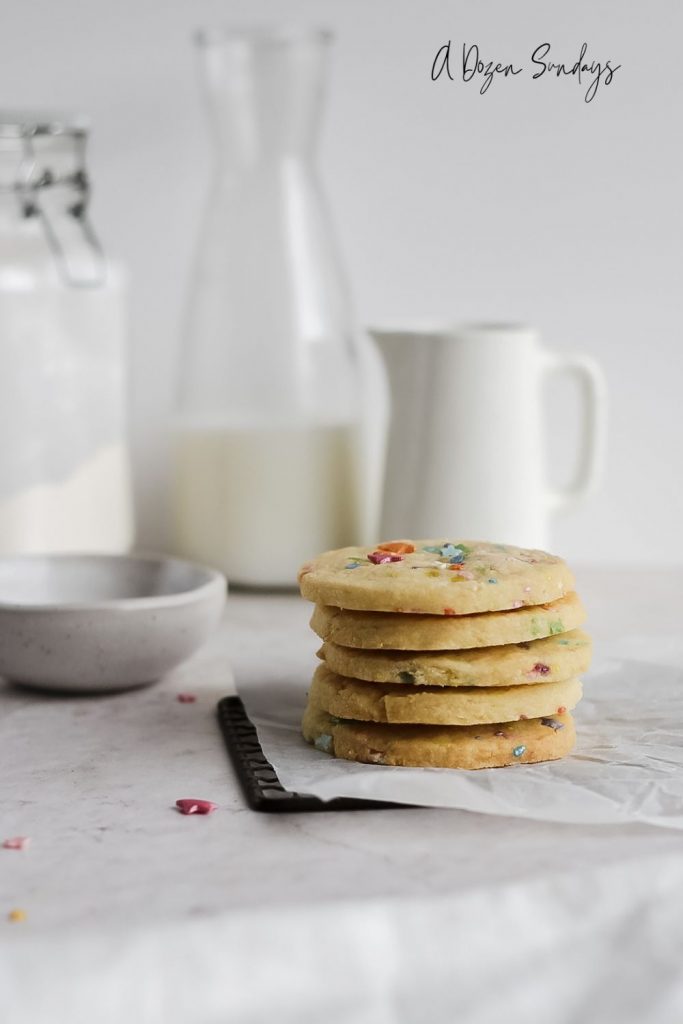 Funfetti cookies - sprinkles cookies