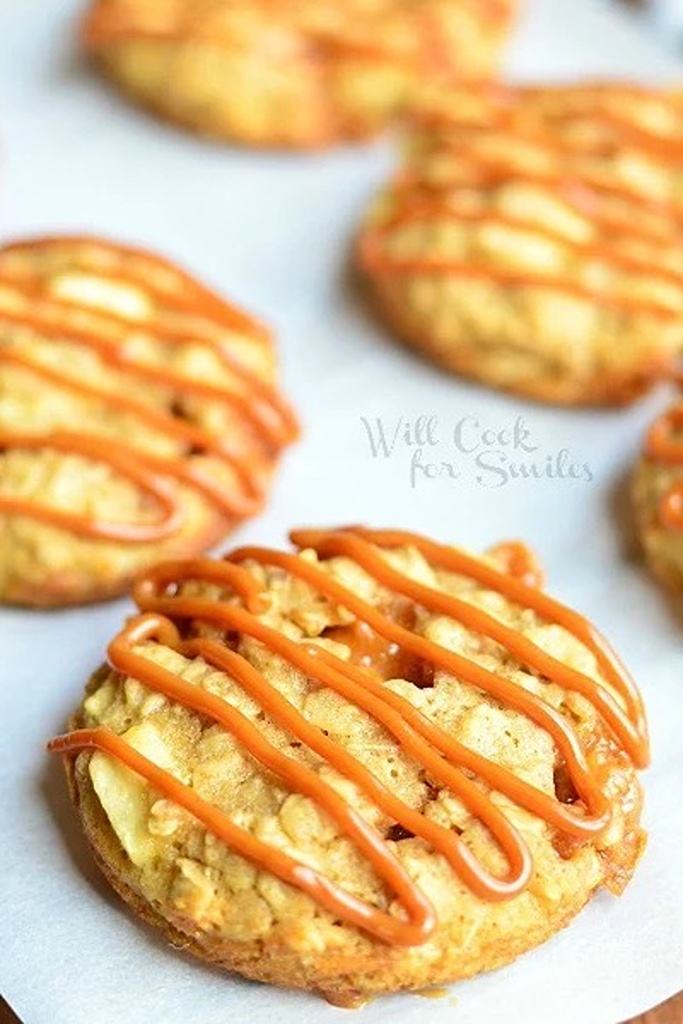 Apple Caramel Oatmeal Cookies