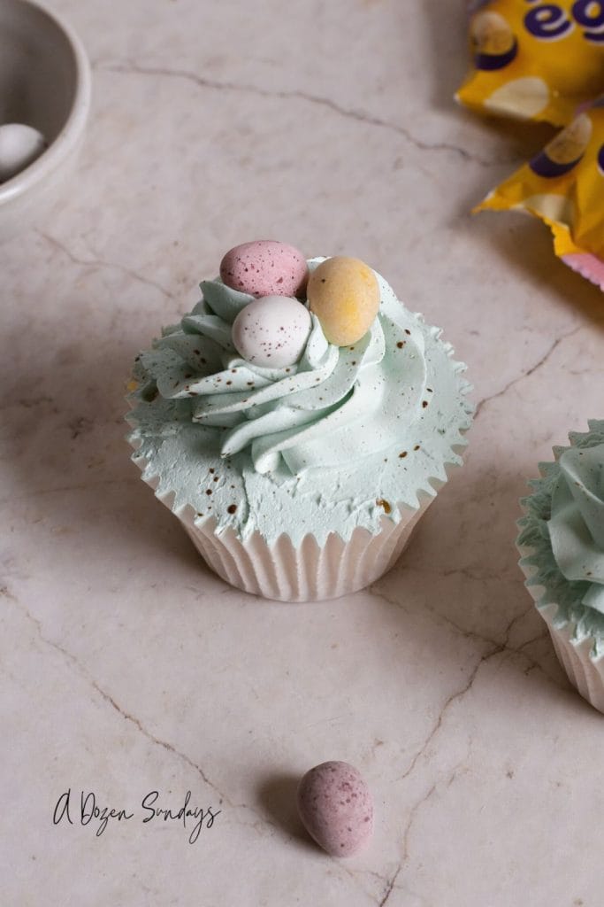 Robin Egg cupcakes with Mini Eggs for Easter