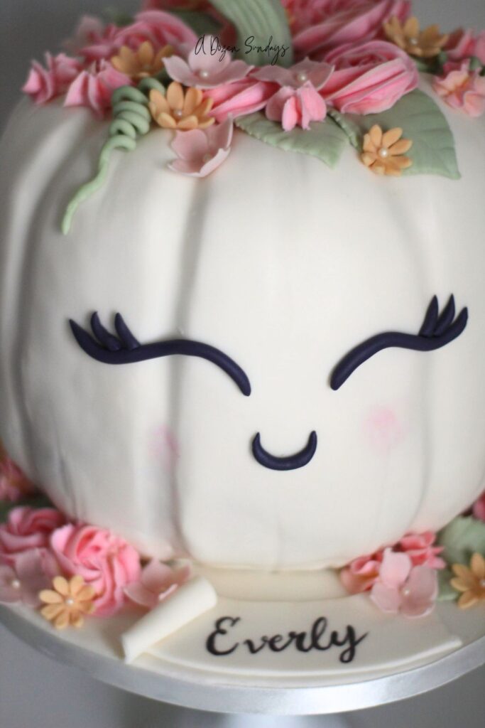 Cute pastel pumpkin Halloween cake
