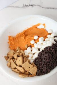Ingredients for Pumpkin Spice S'Mores Cookies