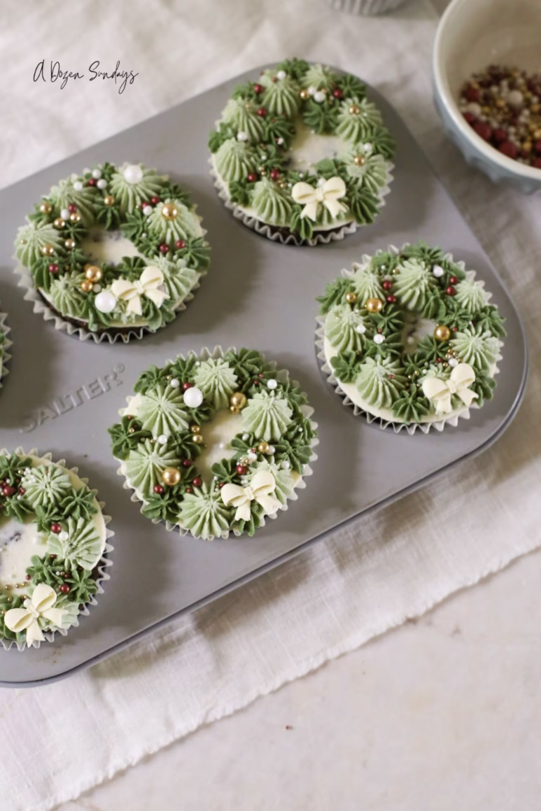 Easy Christmas Wreath Cupcakes